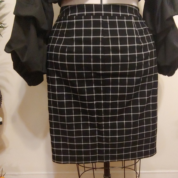 New in my closet with and without tags - Picture 5 of 7